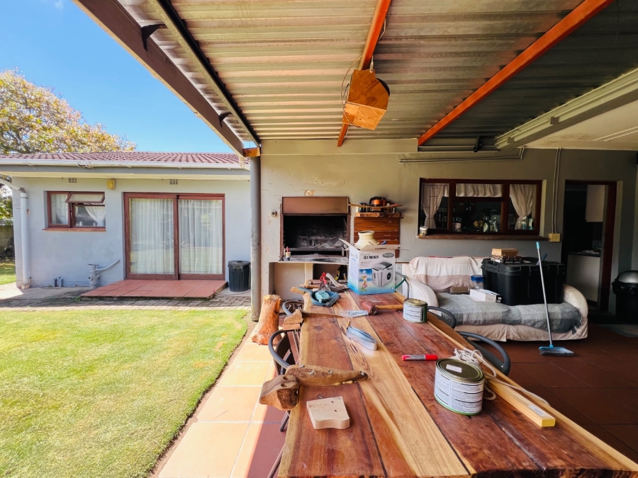 3 Bedroom Property for Sale in Loerie Park Western Cape